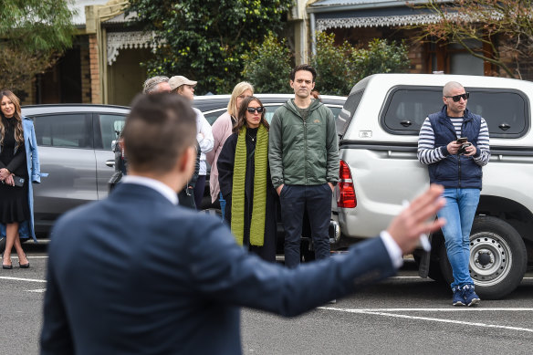 Clearance rates have returned to a pre-pandemic level on the Mornington Peninsula. 