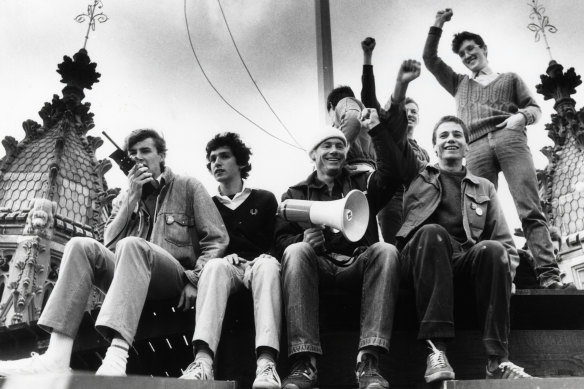 Anthony Albanese, far left, and Alex Bukarica, seated far right, protest about changes to the political economics course at the University of Sydney in 1983.