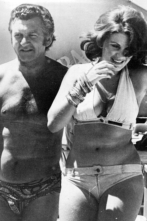 Bob Hawke with Glenda Bowden at the ALP conference in Terrigal in 1975.