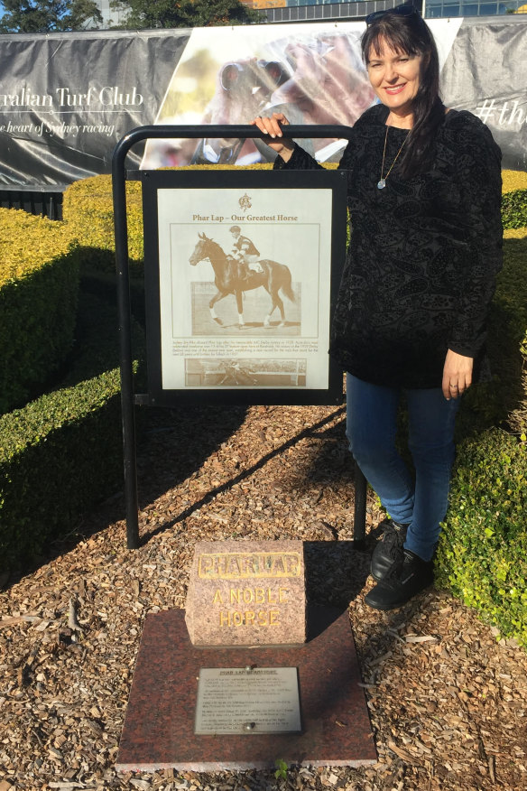 Researcher and podcaster Kerry Negara has a personal connection to  Phar Lap and she believes the heart on display is not that of the racing icon.