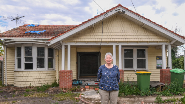 Kaye Powell is moving her house in Reservoir to Malmsbury in country Victoria. 