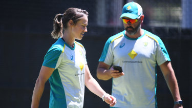 Ellyse Perry working on her bowling in Adelaide. 