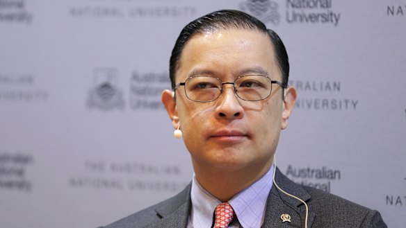 Thomas Lembong questioned the 
timing of ratifying this omnibus law right now.