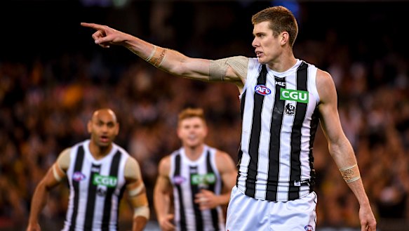 Mason Cox kicks another goal for the Magpies.