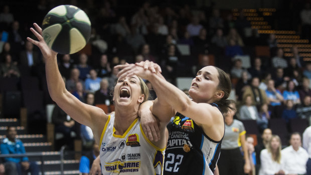 The Boomers' Jenna O'Hea under pressure against Canberra.