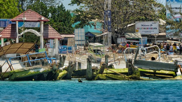 Wreckage at the Gili Trawangan port.