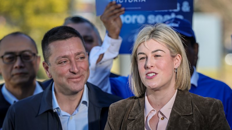 Coalition promise for new airport rail station in Keilor East draws criticism