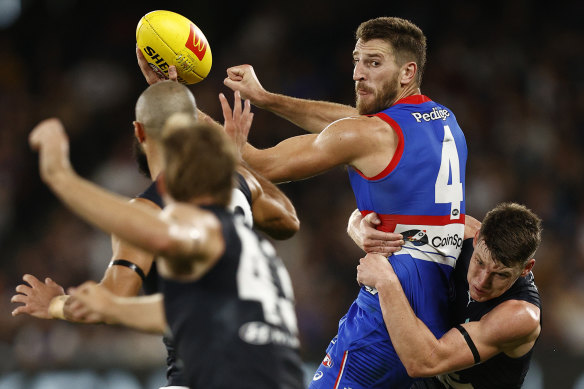 Marcus Bontempelli under pressure.