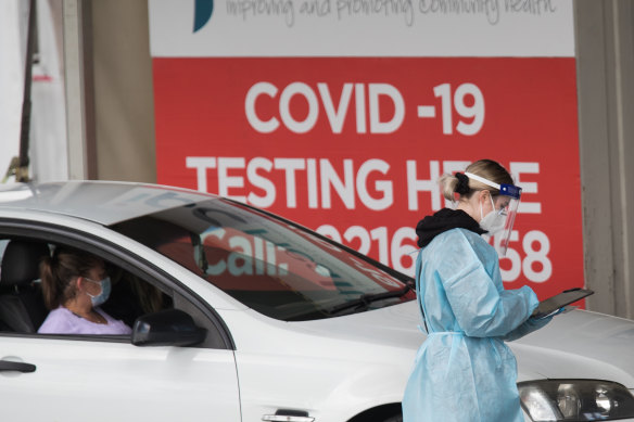 Eight people have tested positive to COVID-19 in Shepparton
