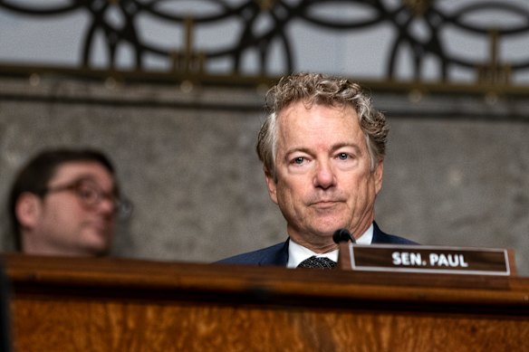 Republican senator Rand Paul maintains that Fauci helped conceal the true origin of the SARS-CoV2 virus.