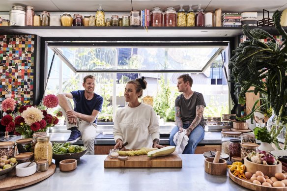 Joost Bakker with chefs Jo Barrett and Matt Stone, who lived in the self-sustainable house.
