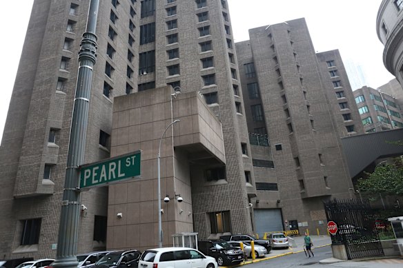 O agora fechado Centro Correcional Metropolitano de Nova York, onde Epstein foi encontrado morto.