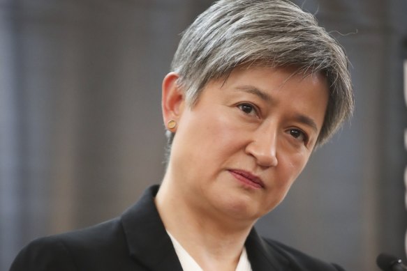 Senator Penny Wong has given a condolence speech about the death of Senator Kimberley Kitching.