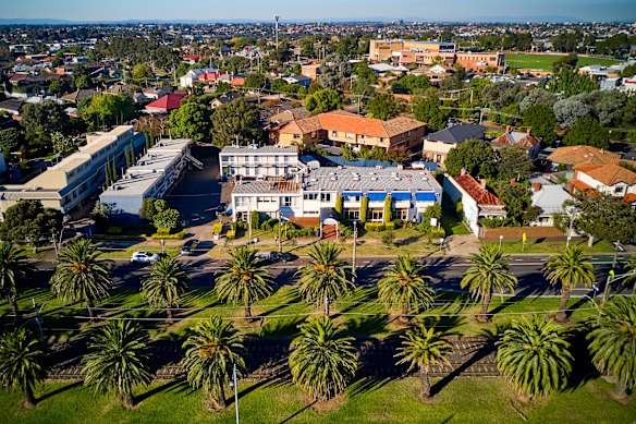 Stars align for the Essendon motel - the set of hollywood movie Blacklight