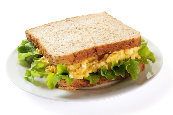 The good old egg sandwich is better eaten outdoors than at your desk.