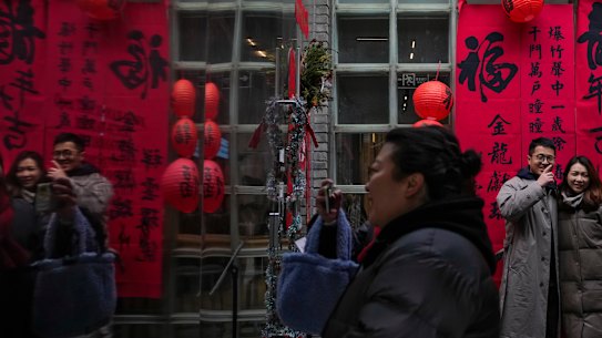 Experts say Beijing’s purported plans to pump 2 trillion yuan into the country’s tanking stock market and the central bank’s decision to the cut the amount of cash that banks must hold on reserve will do little to reverse its ailing economy. 