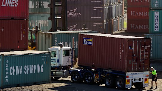 Restrictions on privatised ports adding to Sydney's gridlock: Deloitte report