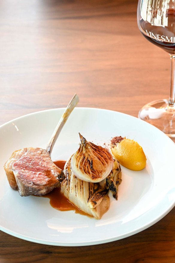 Lamb cutlets with tropea onion and spices like sumac.