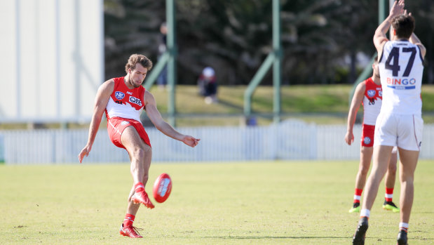 Jack Maibaum in action in the NEAFL.