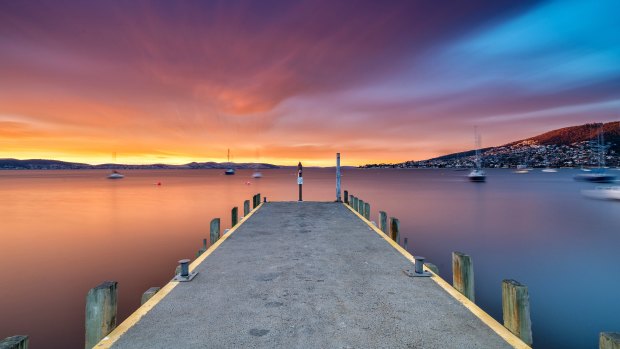 A quiet sunset in Hobart.