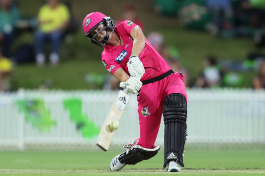 Ellyse Perry was in fine form for the Sixers against the Thunder at Drummoyne Oval on Friday night.