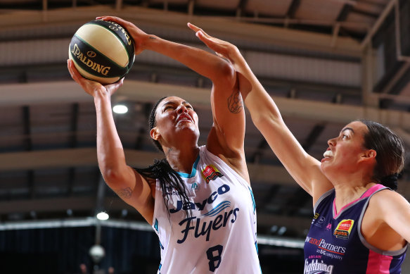 Liz Cambage scored 25 points in limited minutes.
