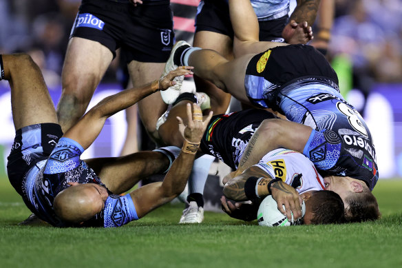 James Fisher-Harris scores a try.