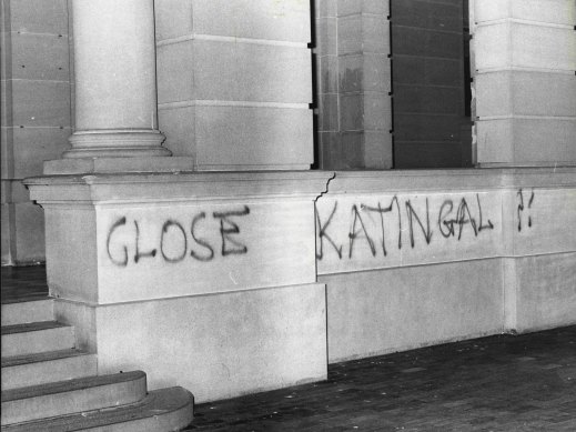 “Vandals early this morning sprayed Katingal slogans on the walls of Central Court and St. Andrews House in Bathurst St. City, while other were sprayed on other buildings yesterday. April 4, 1978”