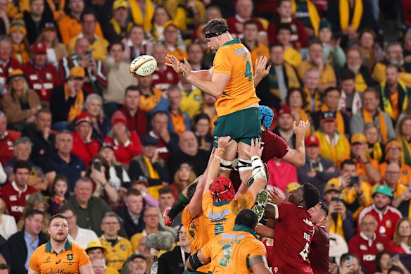 Nick Frost of the Wallabies wins the lineout from Tadhg Beirne of the British and Irish Lions.
