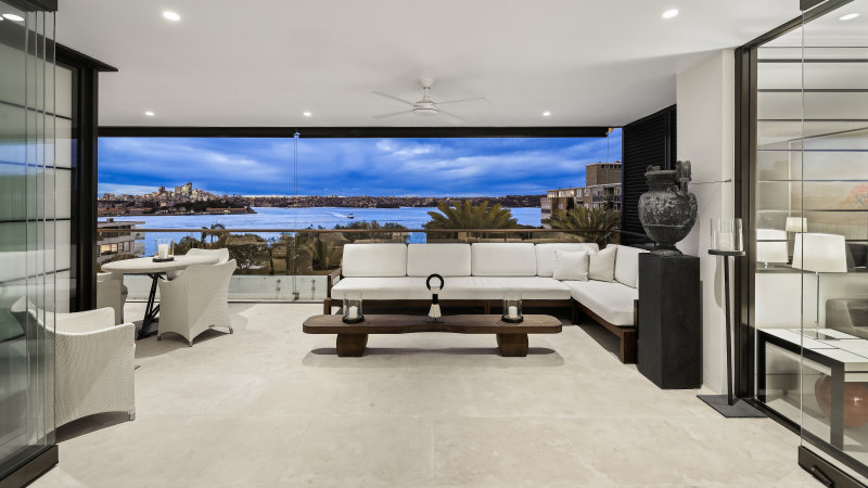 Double Bay family who sold for $35 million snap up $13.5 million Darling Point pad