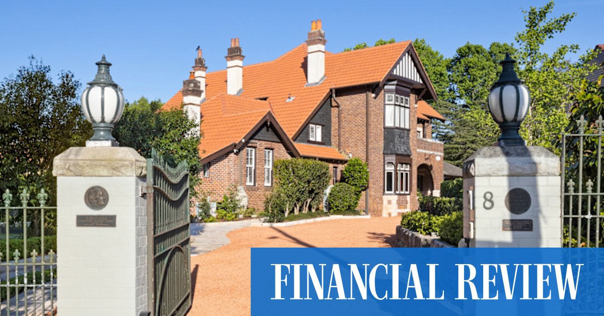 Sydney's north shore gains $18m listing of home once owned by Doug Moran, farewells ex-Healthscope boss Steven Rubic - Vimarsana News