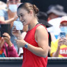 Crowds flock to see Barty at practice session