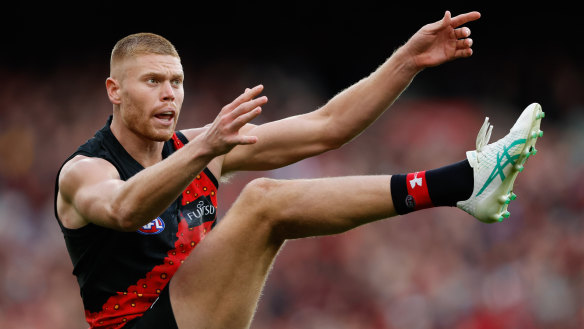 Essendon spearhead Peter Wright.