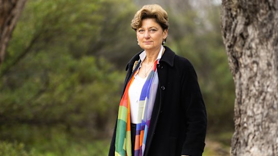 Former hospital chief executive Liz Paslawsky is sourcing supplies for front-line hospitals. “If you want to do something fast in a war, you do it with civilians.”