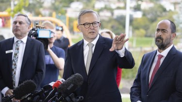 Opposition leader Anthony Albanese has failed to say what the unemployment rate at a press conference in Launceston on Monday.