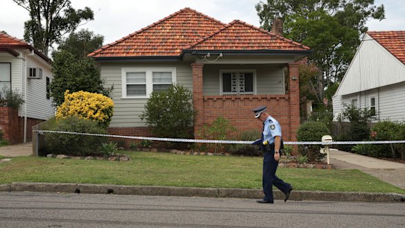 Glendale shooting: NSW Police shoot man dead after altercation with knife