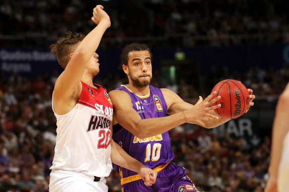 Xavier Cooks starred for Sydney with 11 rebounds and three assists against the Hawks.