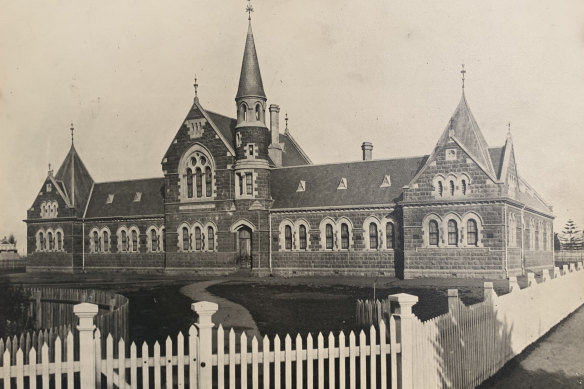 Williamstown Primary School in the late 1890s.