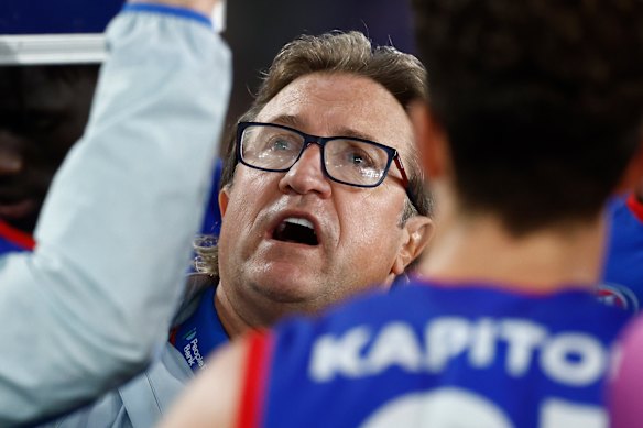 Bulldogs coach Luke Beveridge.