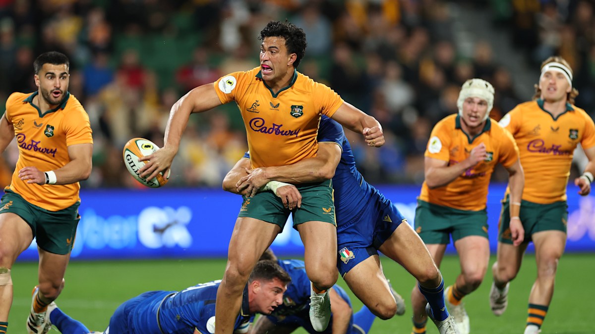 Wallabies squad 2026 to play Japan: Les Kiss names Isaac Henry in ...