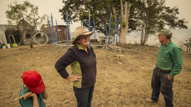 Dungay cattle farmers Sue and Ron Clarke plan to stay to fight the bushfires.