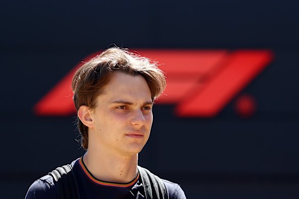 Oscar Piastri rejeitou os rumores sobre sua vaga na McLaren. 