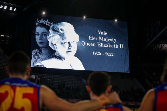 Players observed a minute’s silence at the MCG on Friday night.