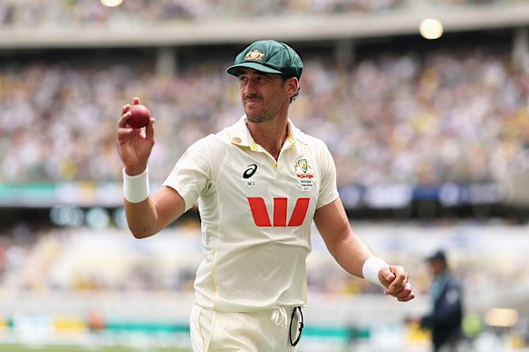 Mitchell Starc gosta de adulação pública.