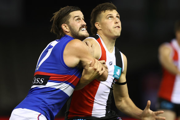 Josh Bruce, left, and Rowan Marshall, right, face off during round three. 
