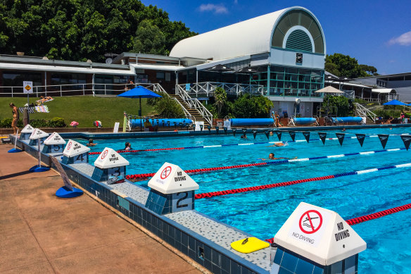 A ventilation outlet for the Metro West rail line has been proposed for a grassed area at the Leichhardt Park Aquatic Centre.