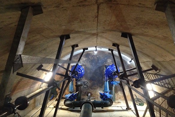 Dentro de uma estação de bombeamento de esgoto em Cleveland.