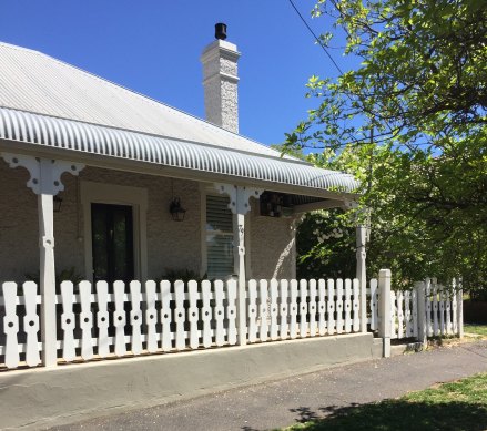 Cottage79 is a five-minute walk from the main shopping strip and, handily, a few doors down from Ferment, a small bar serving wines from the region.