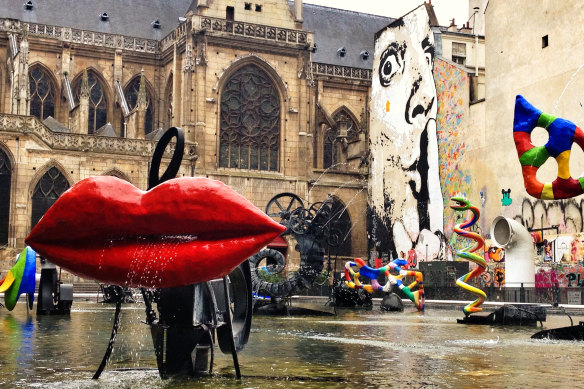 The Stravinsky Fountain next to Centre Pompidou.