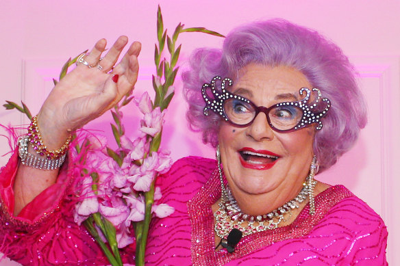 Sydney Penny Having Sex - Dame Edna Everage: Barry Humphries' character, obituary